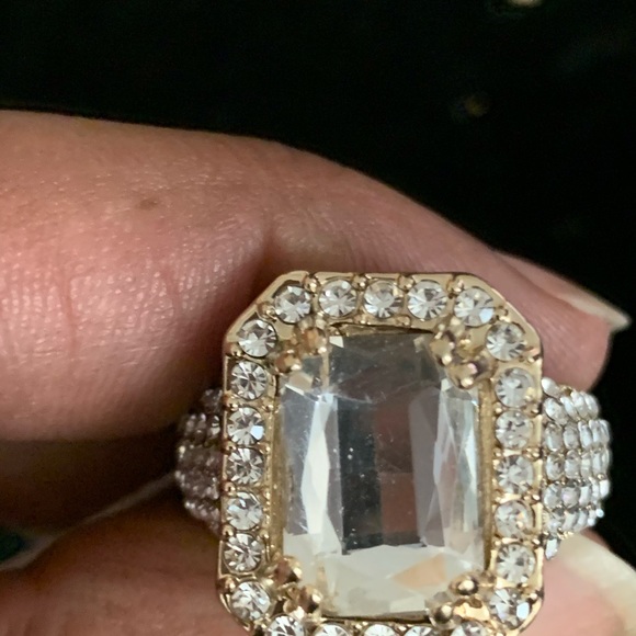 Ring - Picture 3 of 6